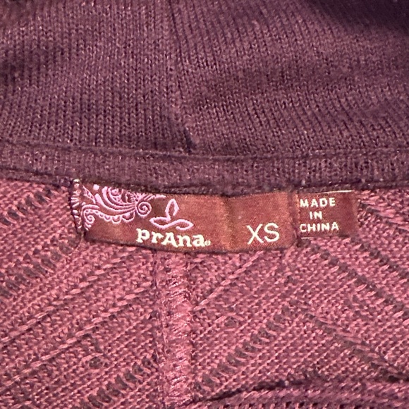prAna Women's Leland Hoodie Long Sleeve Pullover Knit Sweater In Sangria Size XS - Picture 5 of 6